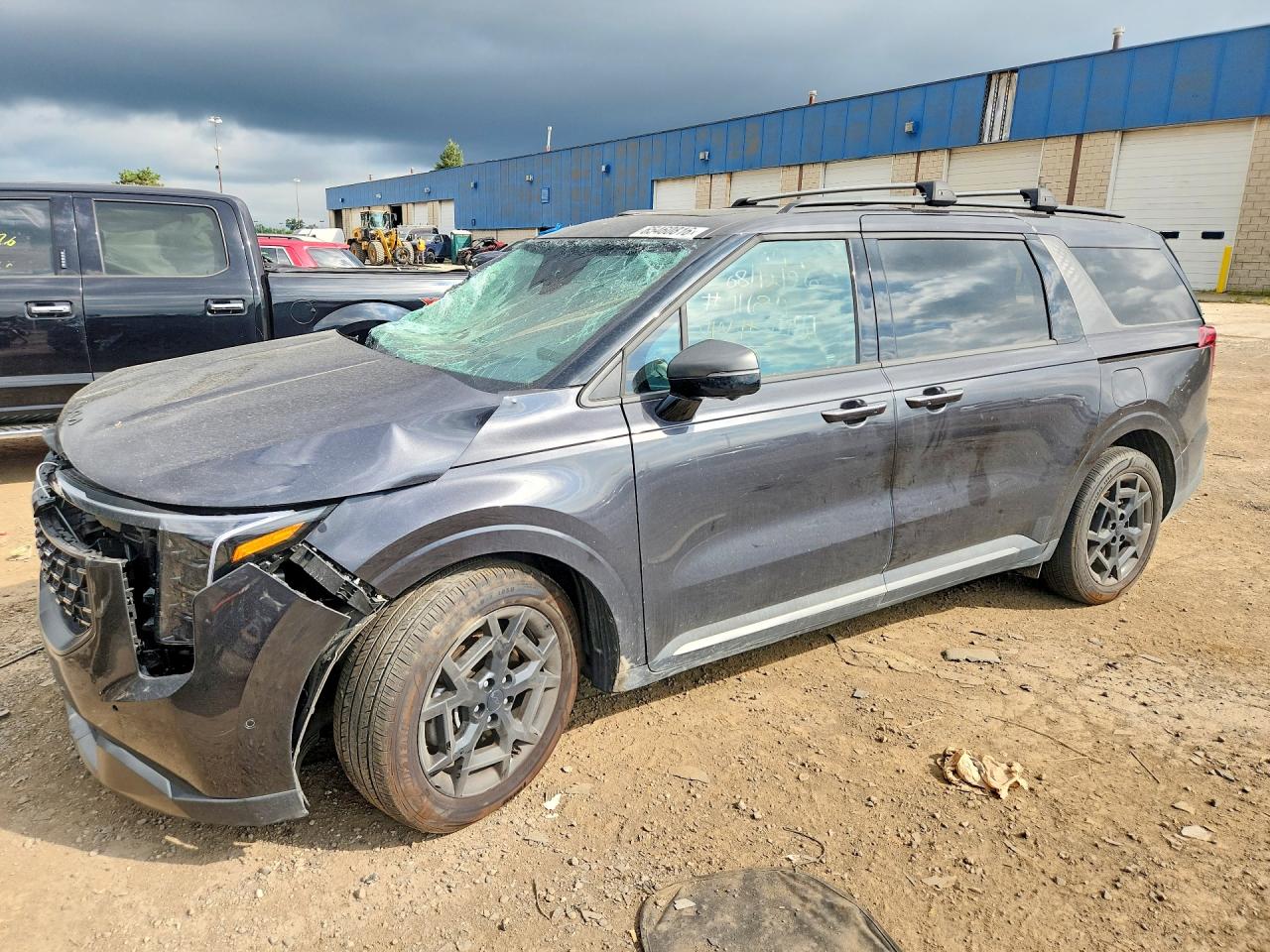 Photo of the 2025 KIA CARNIVAL HYBRID SX PRESTIGE