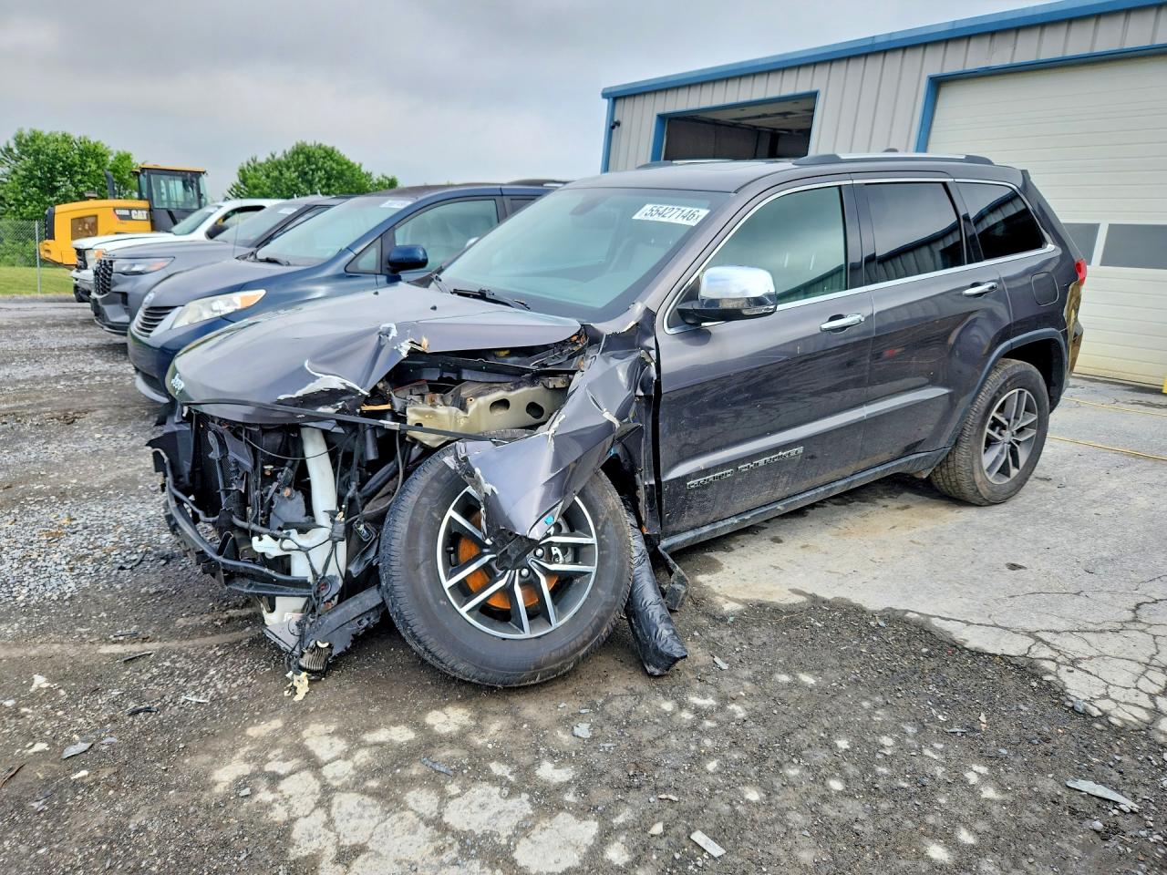 Photo of the 2017 JEEP GRAND CHEROKEE LIMITED