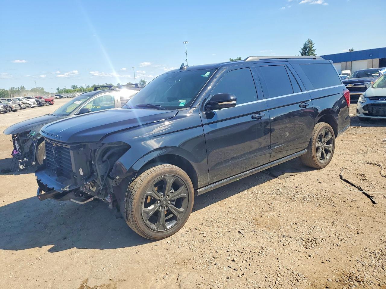 Photo of the 2024 FORD EXPEDITION MAX LIMITED