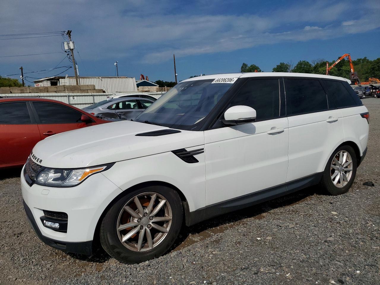 Photo of the 2017 LAND ROVER RANGE ROVER SPORT SE
