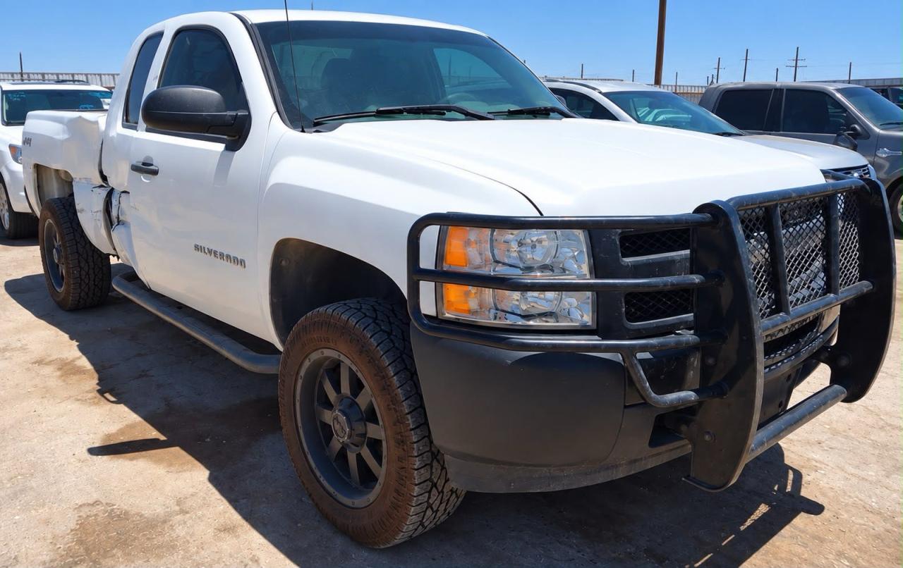 Photo of the 2011 CHEVROLET SILVERADO K1500