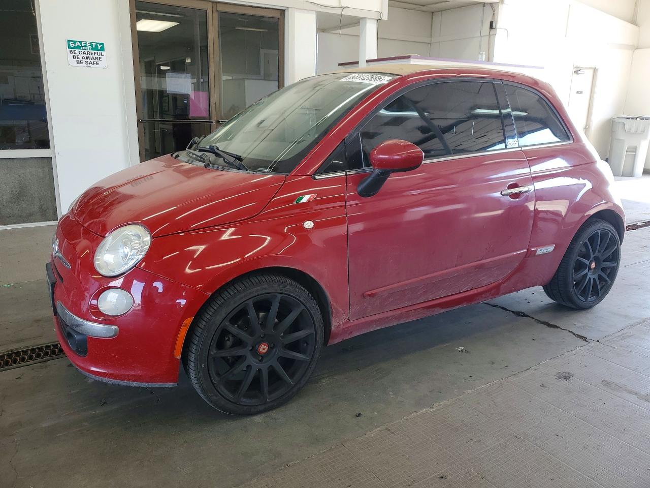 Photo of the 2013 FIAT 500 LOUNGE
