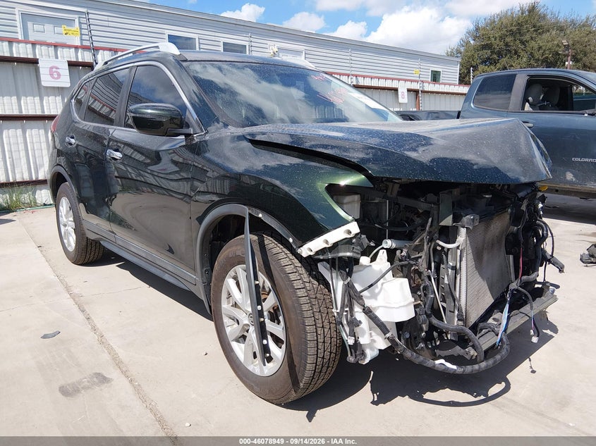 Photo of the 2018 NISSAN ROGUE SV