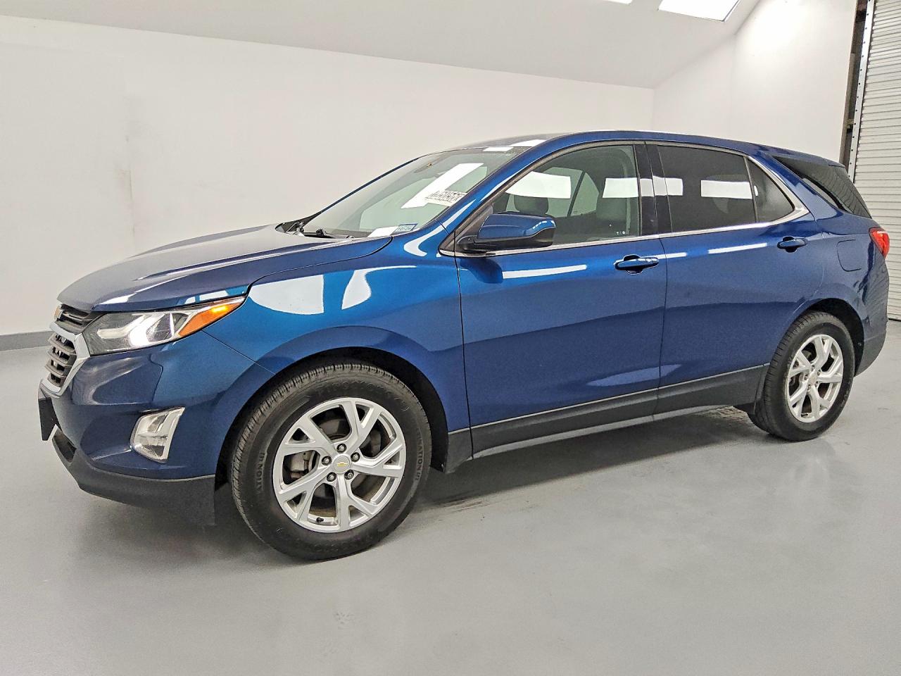 Photo of the 2020 CHEVROLET EQUINOX LT
