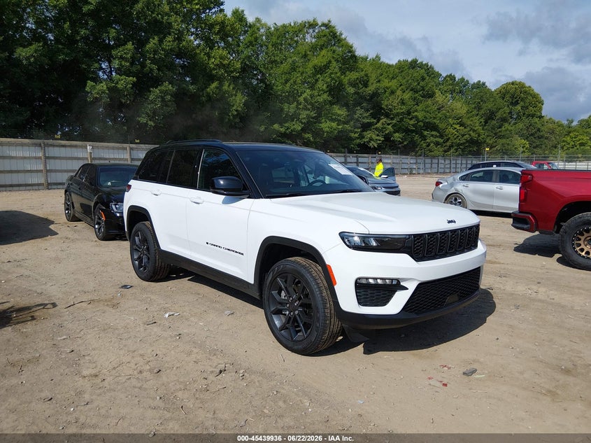 Photo of the 2025 JEEP GRAND CHEROKEE LIMITED 4X4