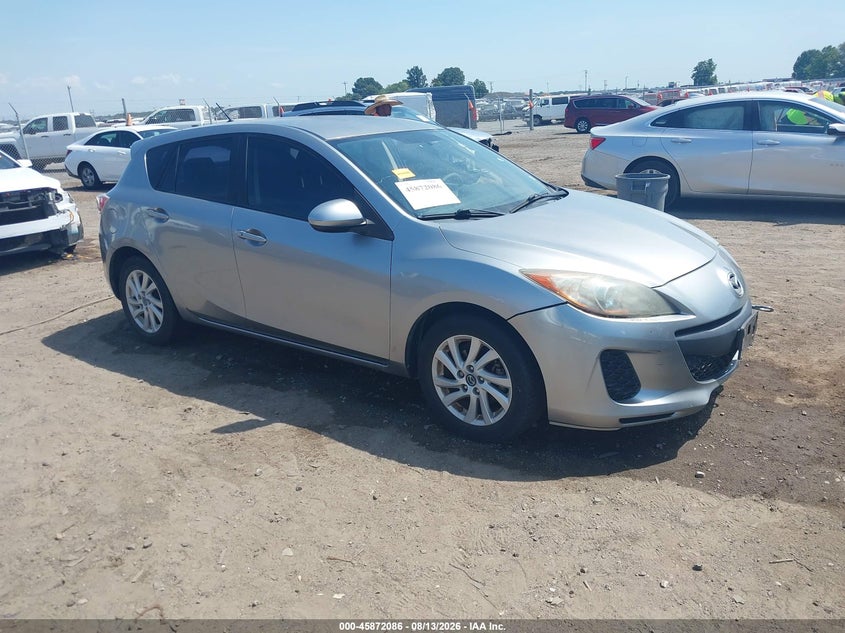 Photo of the 2013 MAZDA MAZDA3 I TOURING