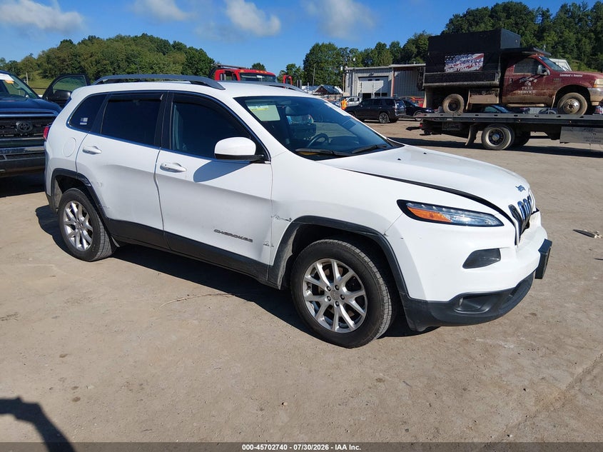 Photo of the 2018 JEEP CHEROKEE LATITUDE PLUS 4X4