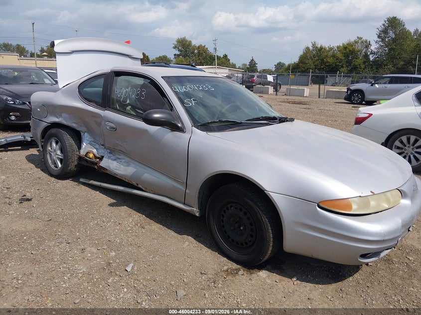 Photo of the 2003 OLDSMOBILE ALERO GL1