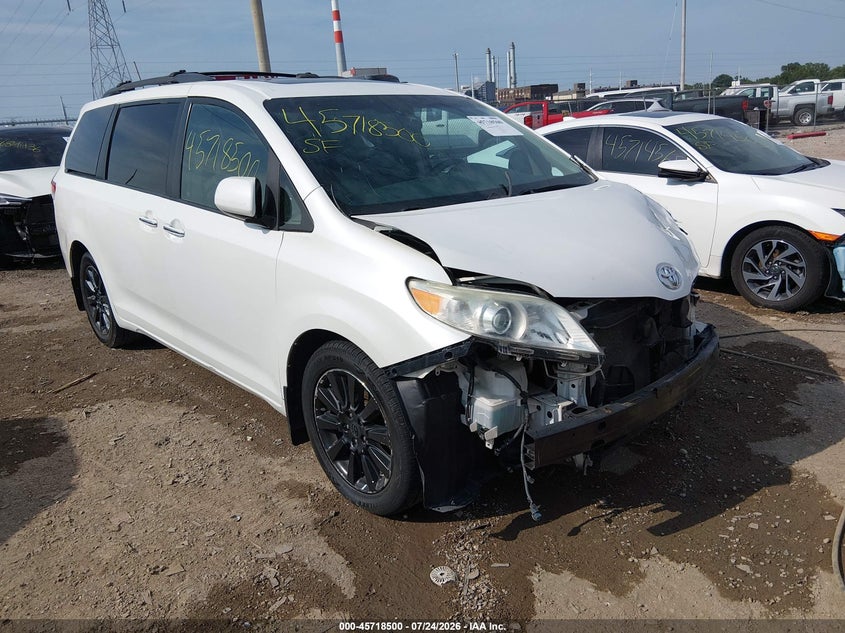 Photo of the 2011 TOYOTA SIENNA LIMITED