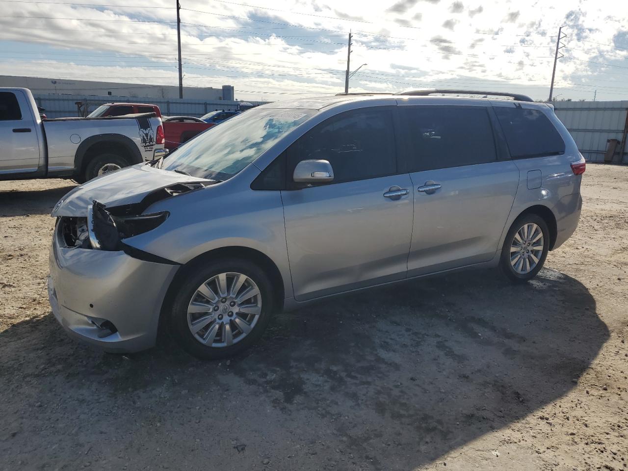 Photo of the 2017 TOYOTA SIENNA XLE 8-PASSENGER