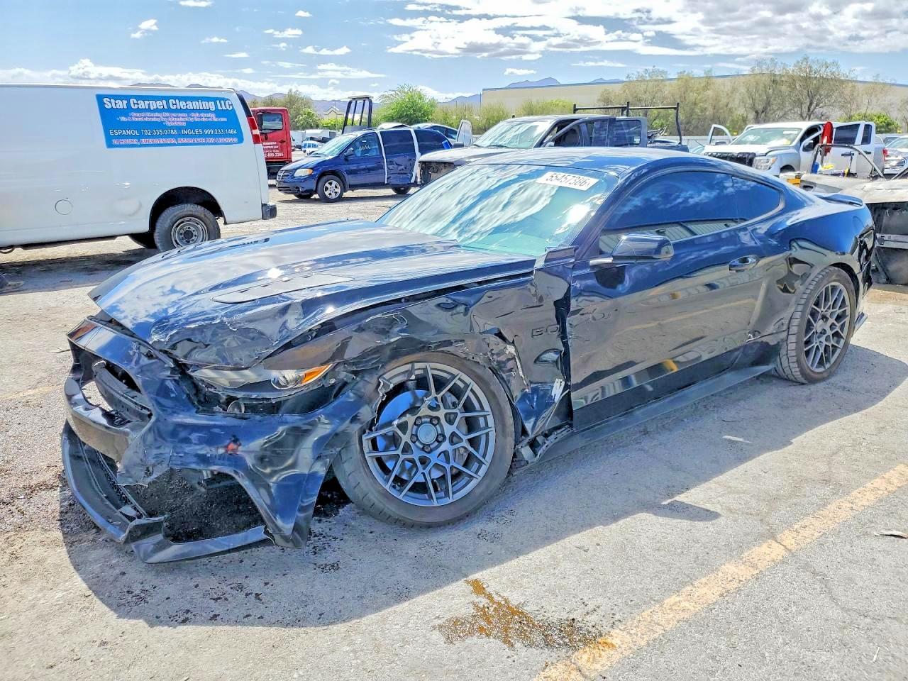 Photo of the 2016 FORD MUSTANG GT