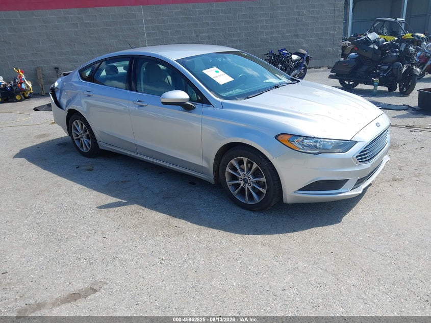Photo of the 2017 FORD FUSION SE