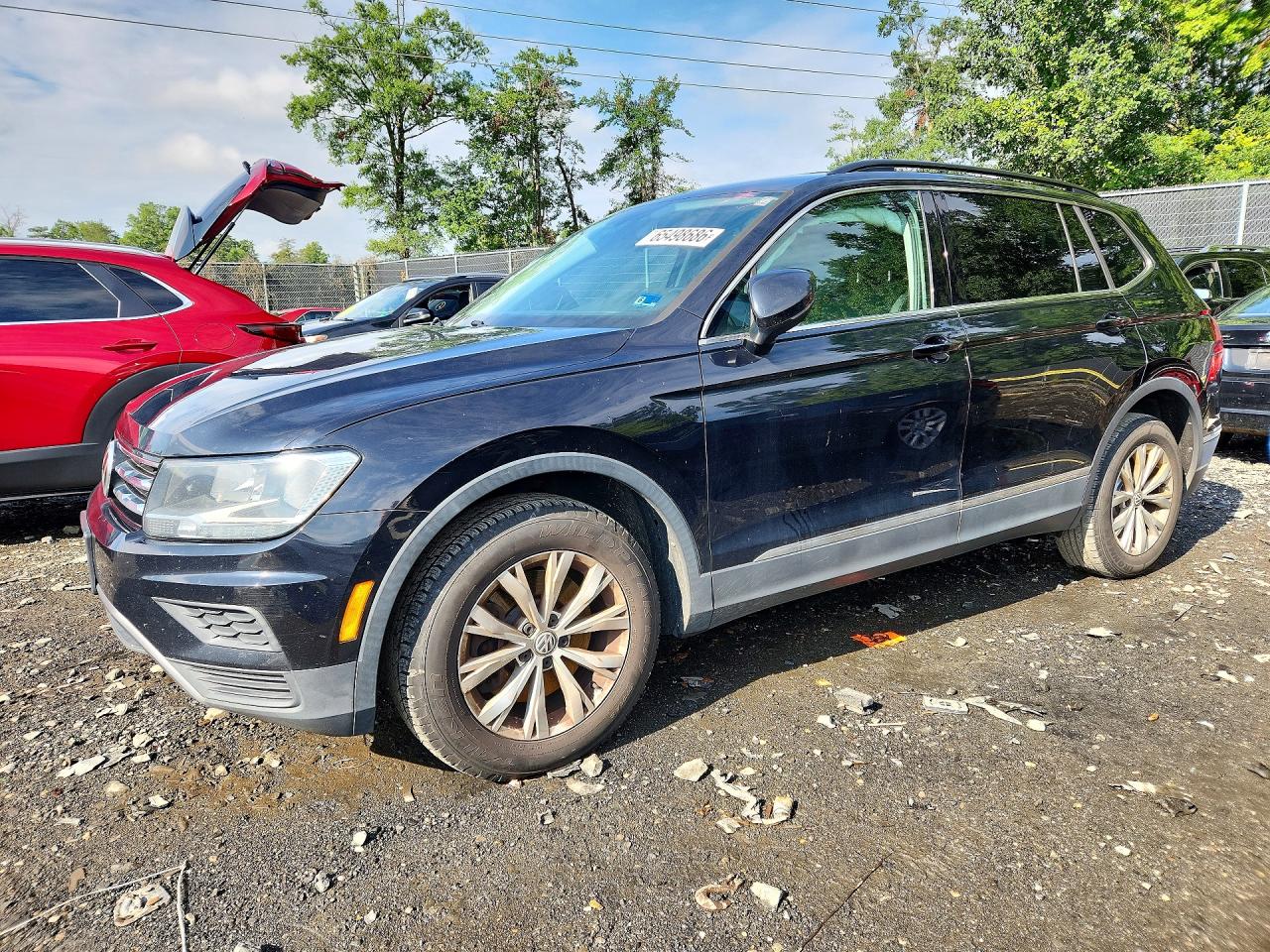 Photo of the 2018 VOLKSWAGEN TIGUAN SE