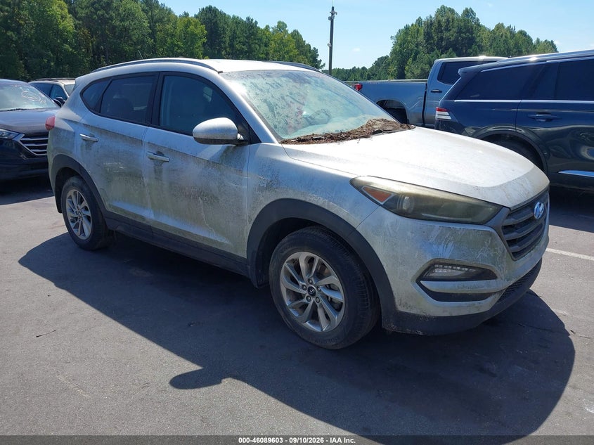 Photo of the 2016 HYUNDAI TUCSON SE
