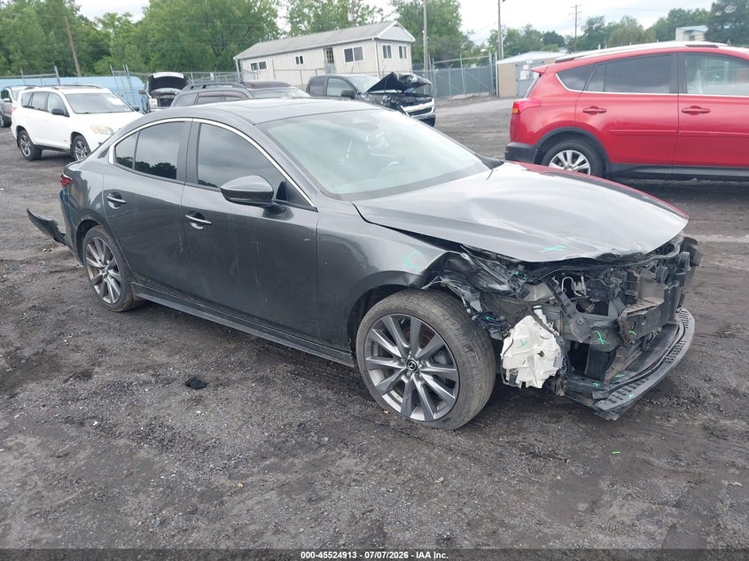 Photo of the 2024 MAZDA MAZDA3 2.5 S PREFERRED