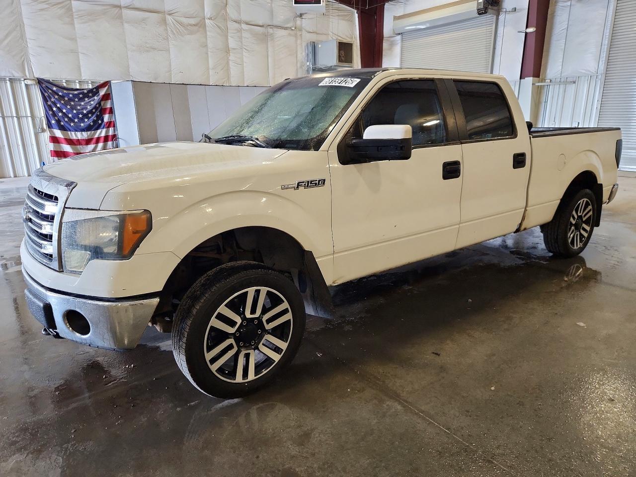 Photo of the 2010 FORD F150 SUPERCREW