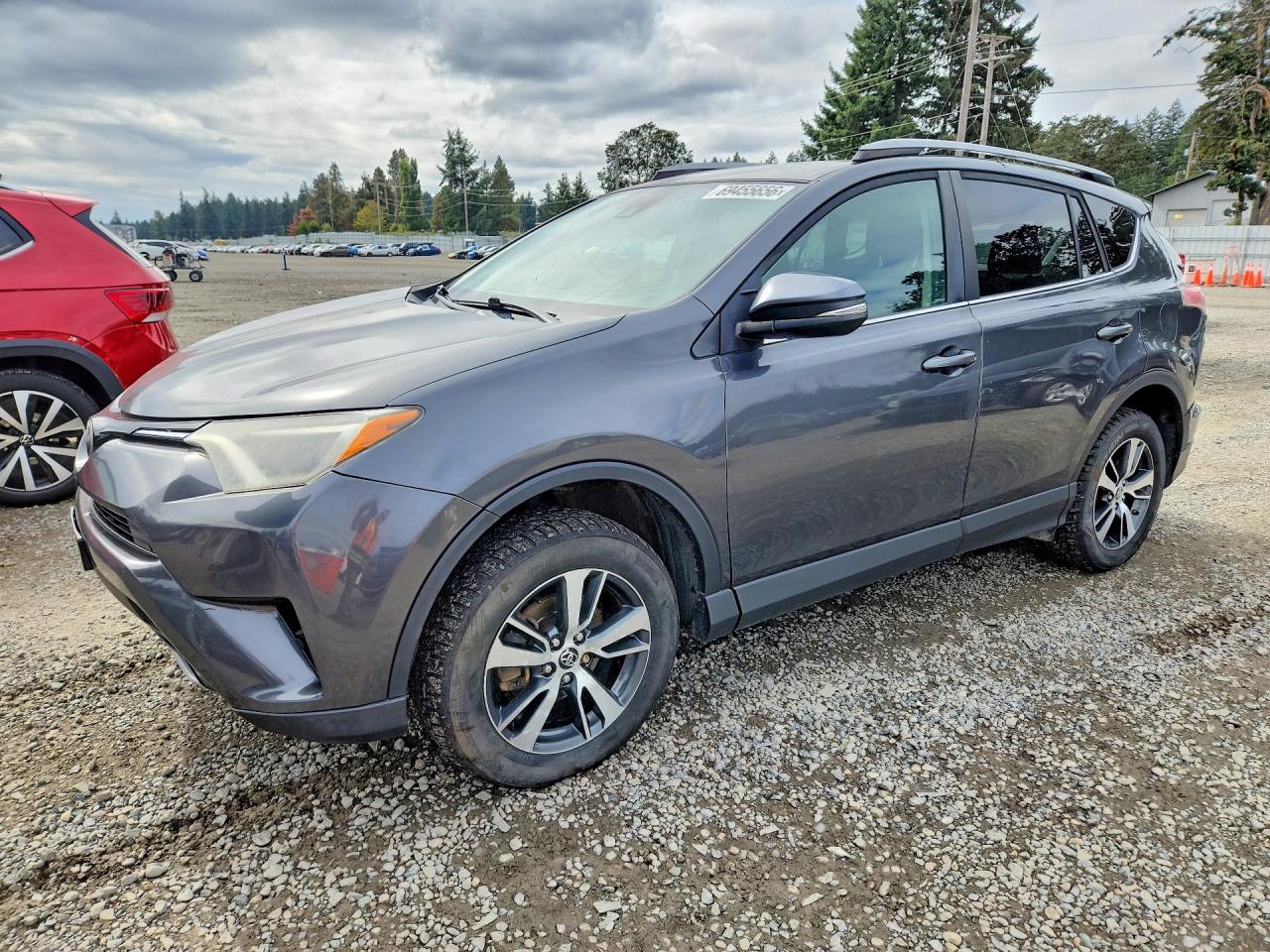 Photo of the 2018 TOYOTA RAV4 XLE