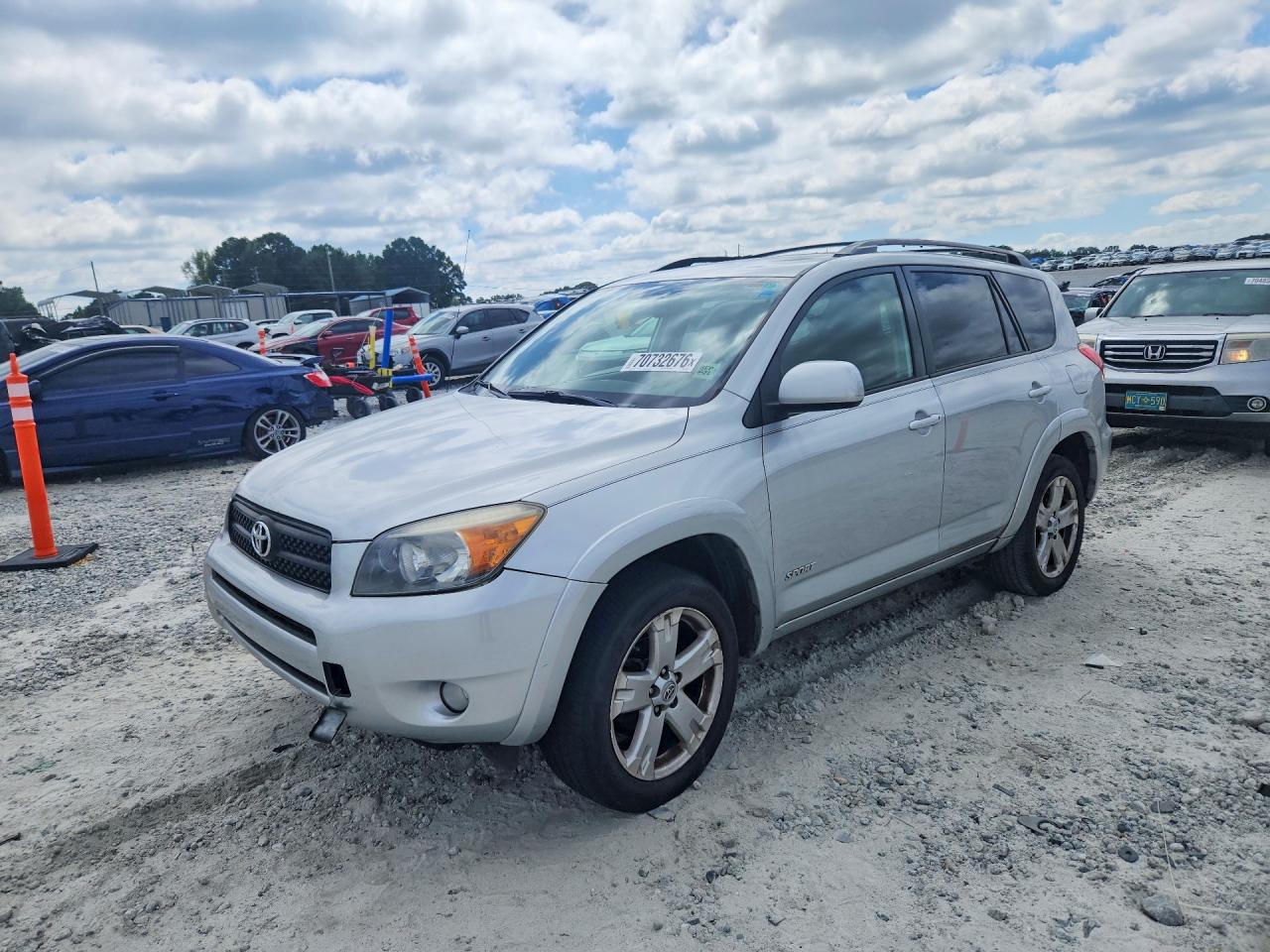 Photo of the 2008 TOYOTA RAV4 SPORT