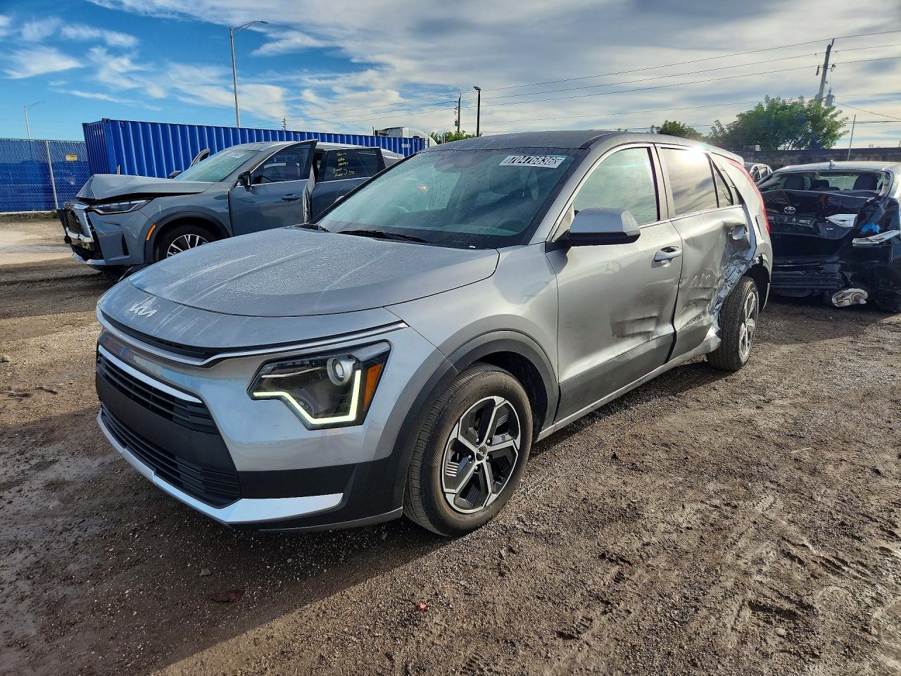 Photo of the 2026 KIA NIRO LX