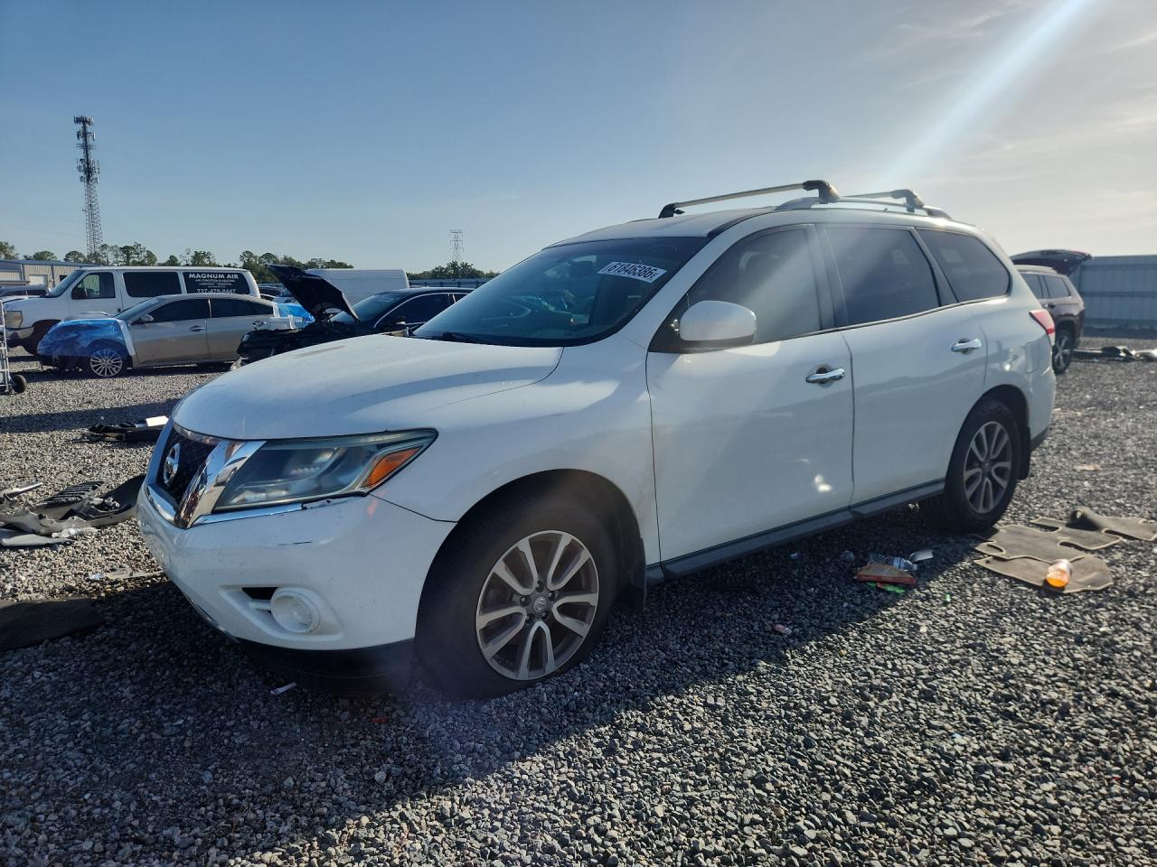 Photo of the 2015 NISSAN PATHFINDER S