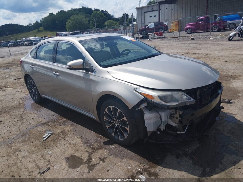 Photo of the 2016 TOYOTA AVALON HYBRID XLE PREMIUM