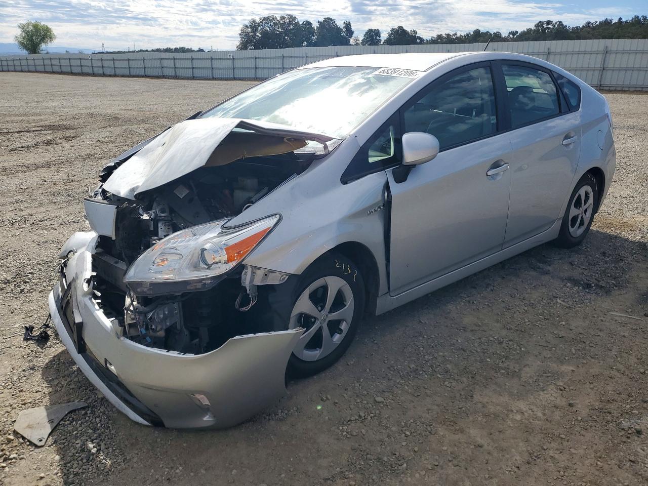 Photo of the 2015 TOYOTA PRIUS FOUR