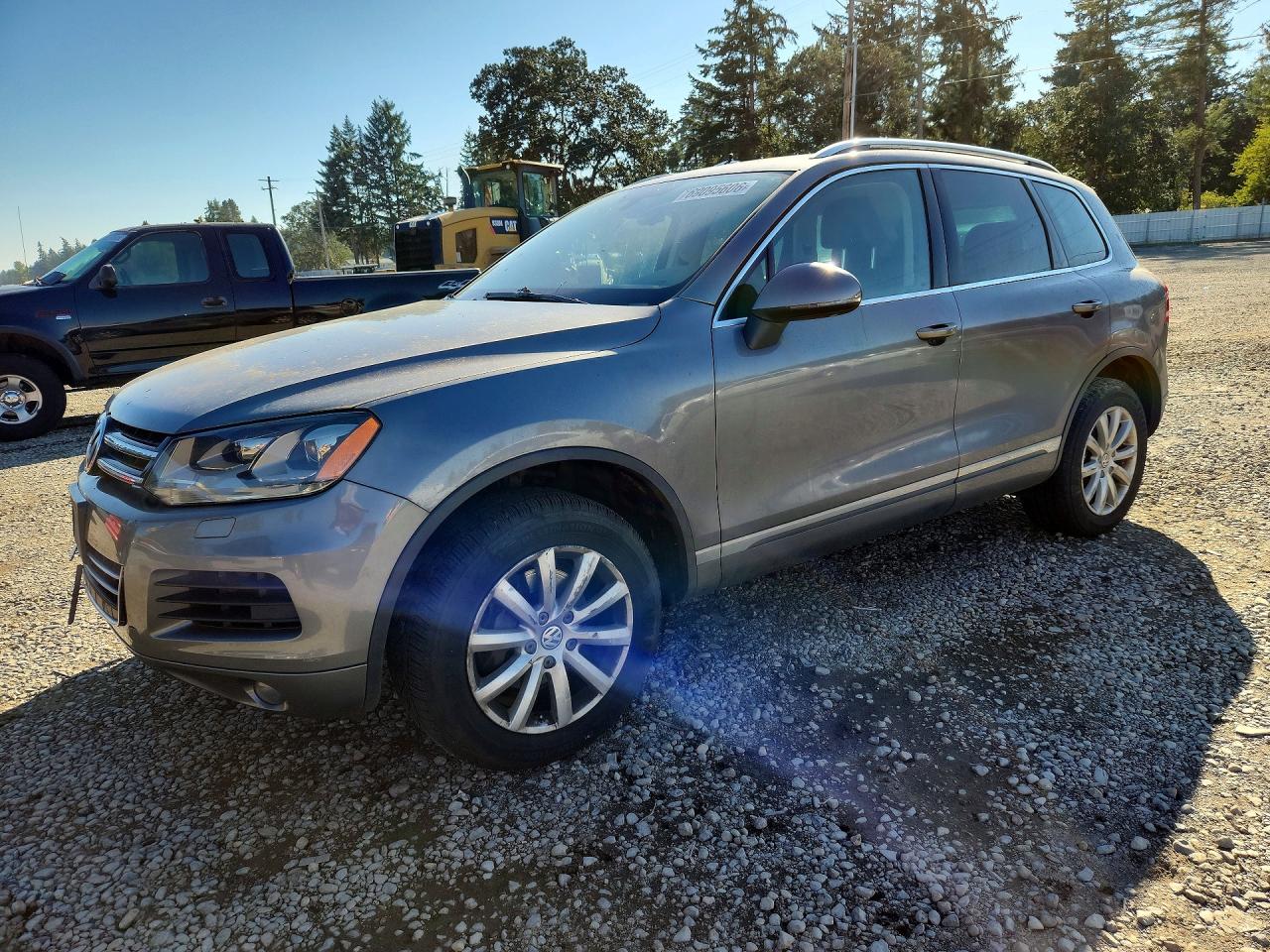 Photo of the 2012 VOLKSWAGEN TOUAREG V6