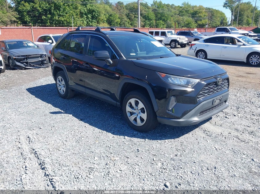 Photo of the 2021 TOYOTA RAV4 LE