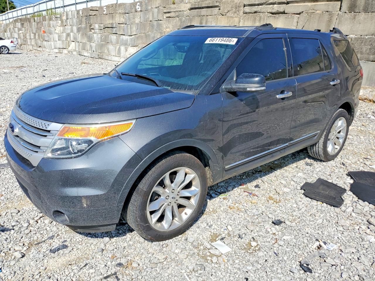 Photo of the 2015 FORD EXPLORER XLT