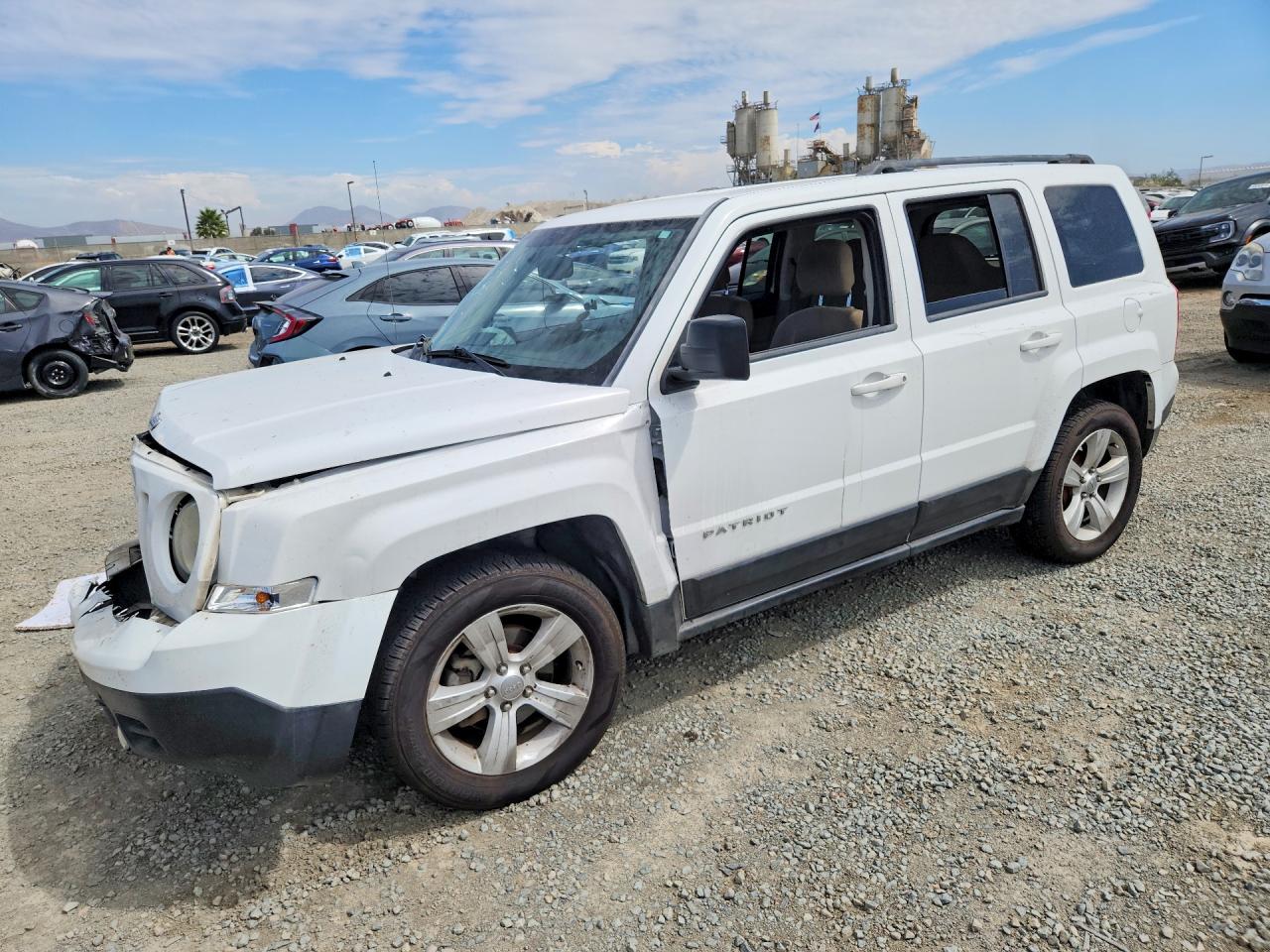 Photo of the 2013 JEEP PATRIOT LATITUDE