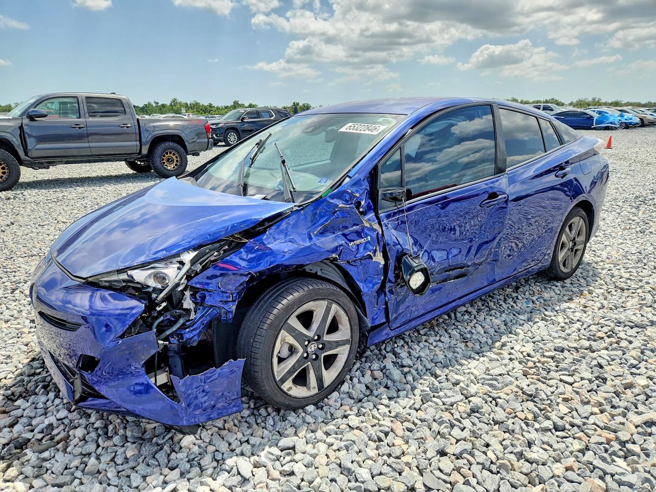 Photo of the 2017 TOYOTA PRIUS FOUR TOURING