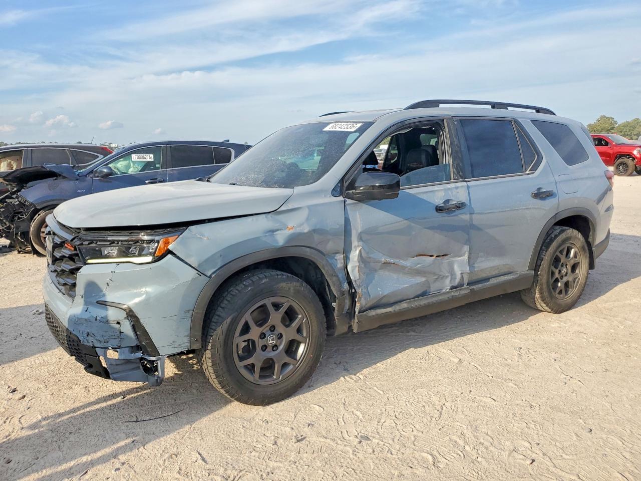 Photo of the 2024 HONDA PILOT TRAILSPORT