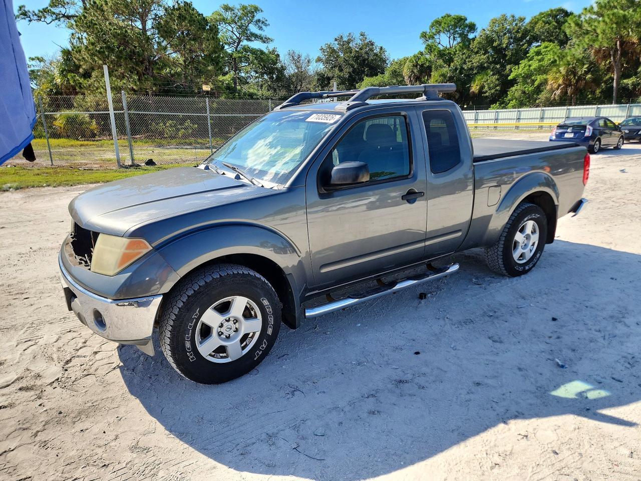 Photo of the 2006 NISSAN FRONTIER SE