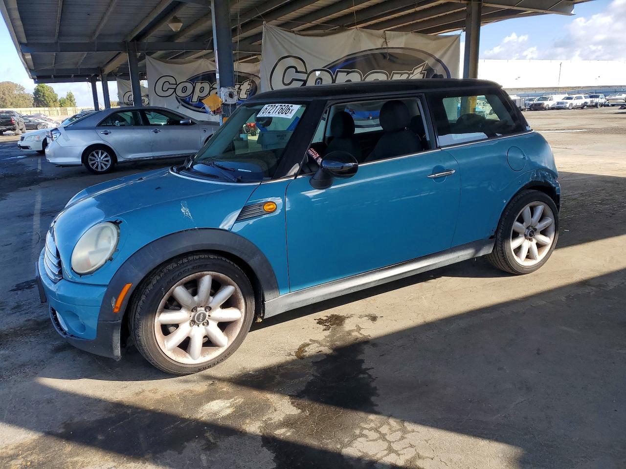 Photo of the 2010 MINI COOPER
