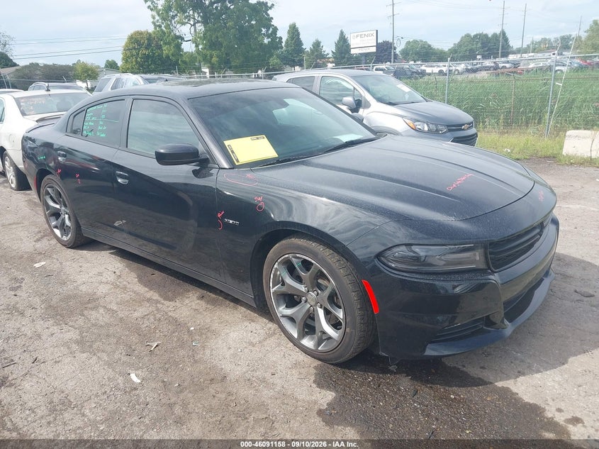 Photo of the 2015 DODGE CHARGER R/T