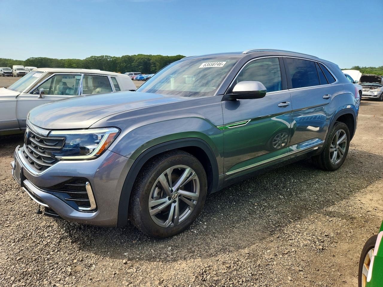 Photo of the 2024 VOLKSWAGEN ATLAS CROSS SPORT SEL R-LINE