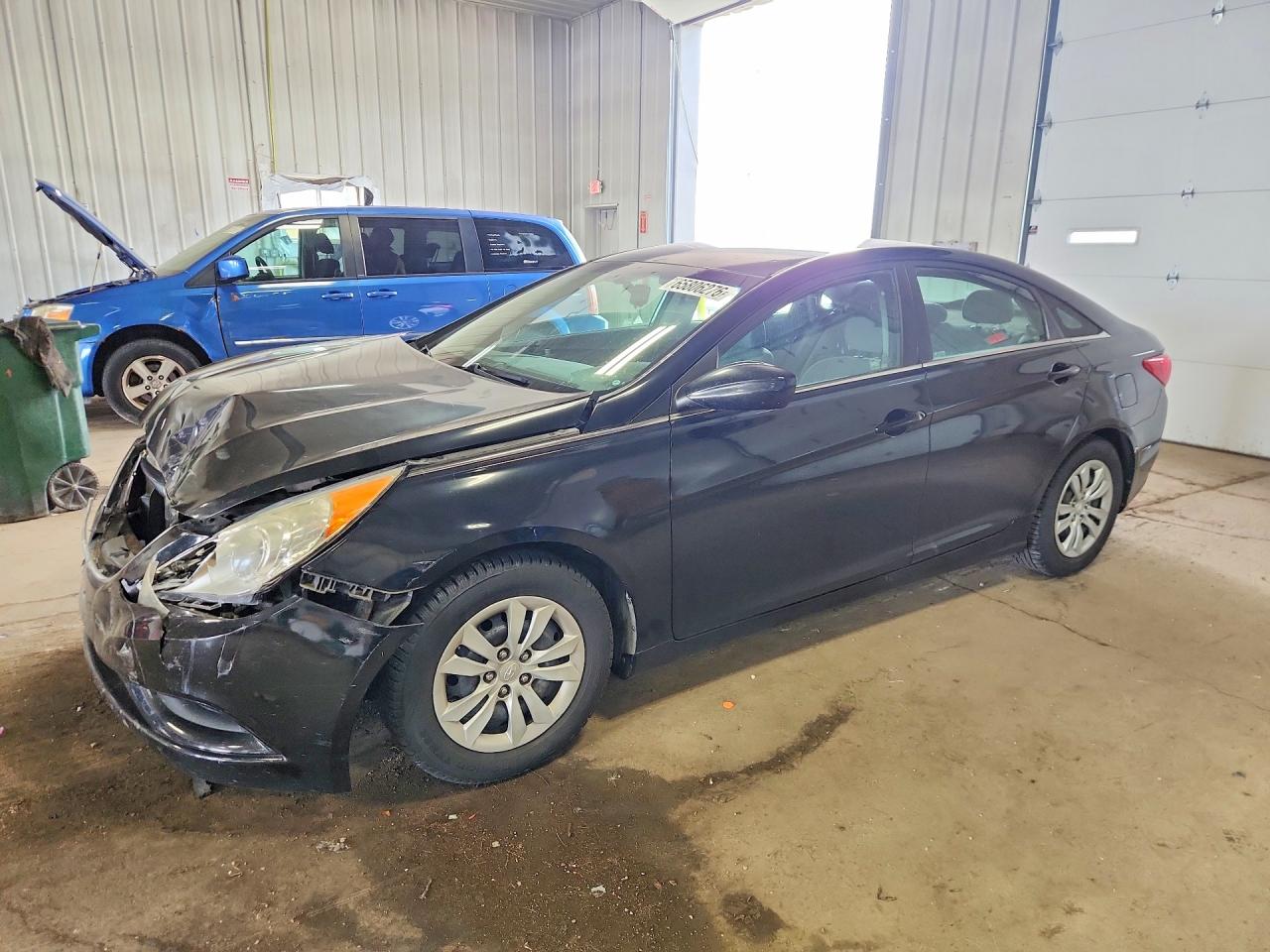Photo of the 2013 HYUNDAI SONATA GLS