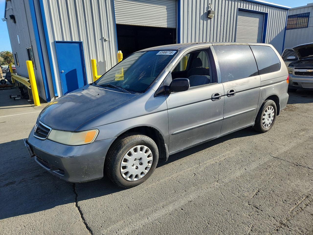 Photo of the 2002 HONDA ODYSSEY LX