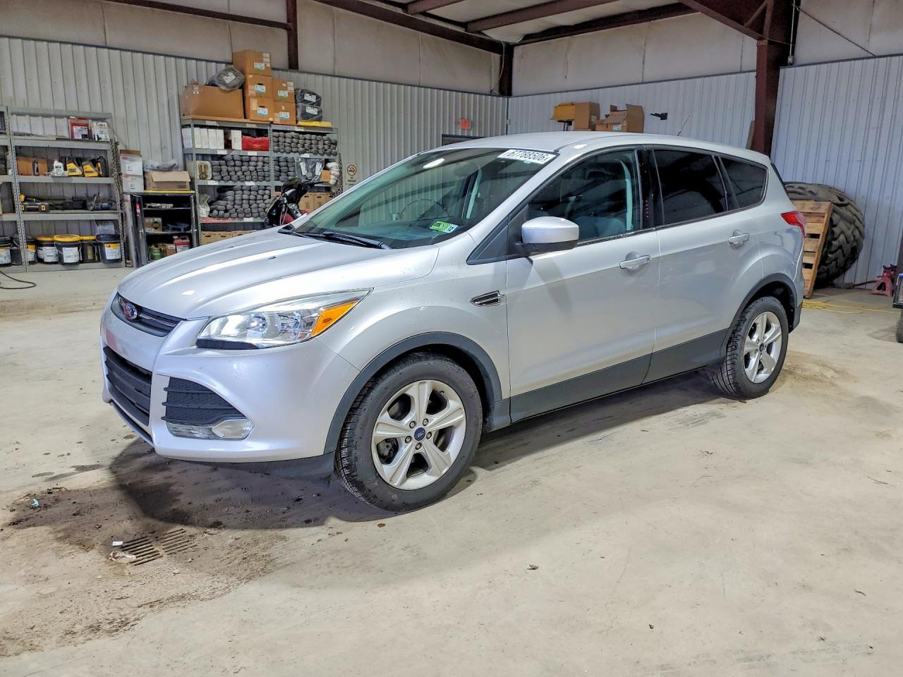 Photo of the 2016 FORD ESCAPE SE