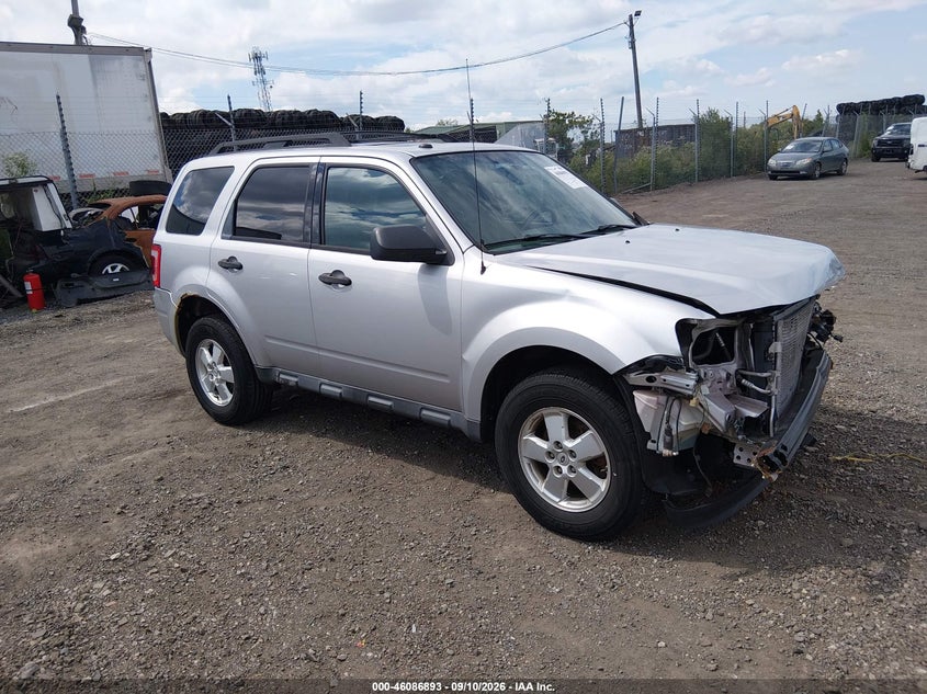 Photo of the 2012 FORD ESCAPE XLT