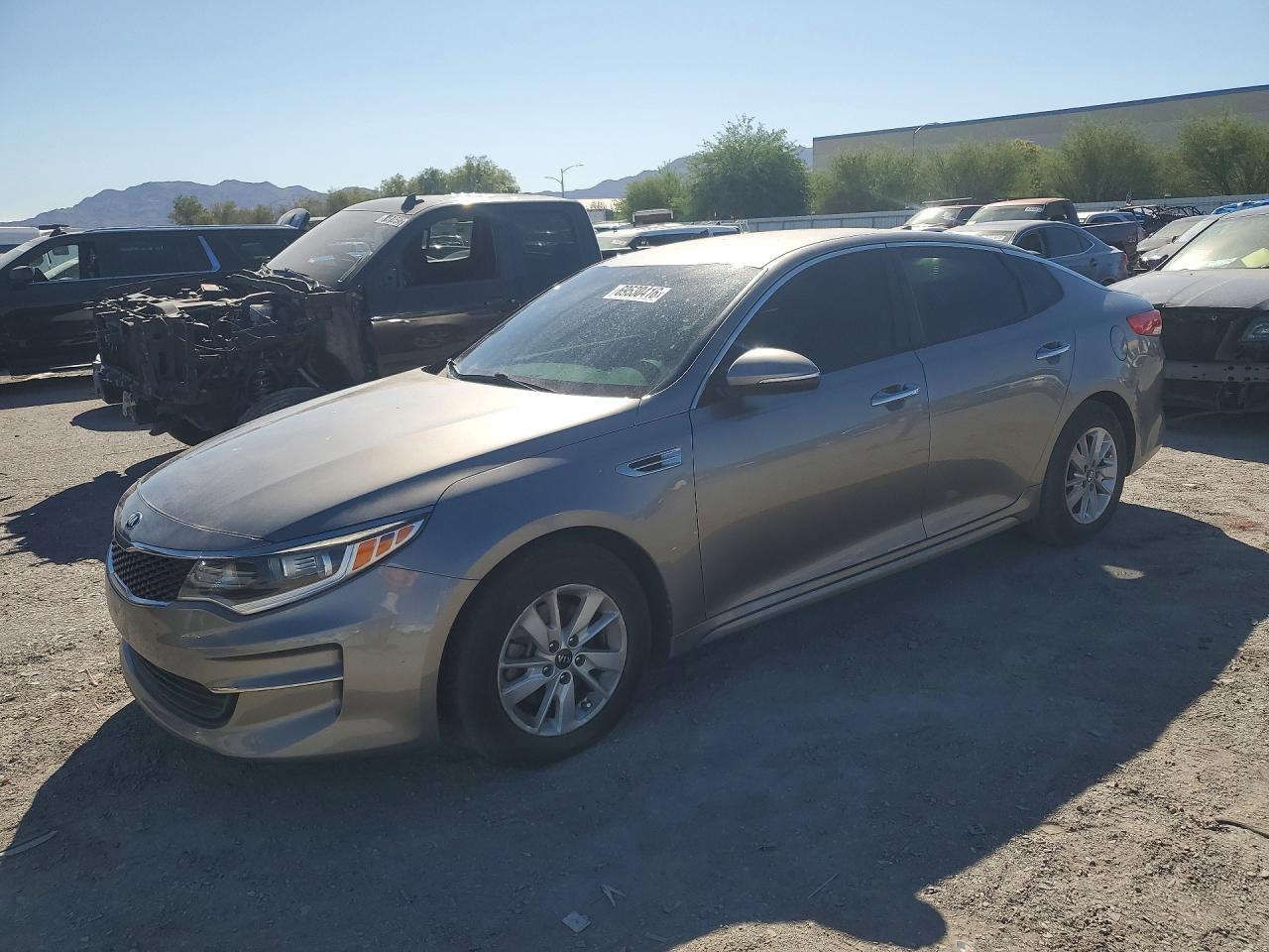 Photo of the 2016 KIA OPTIMA LX