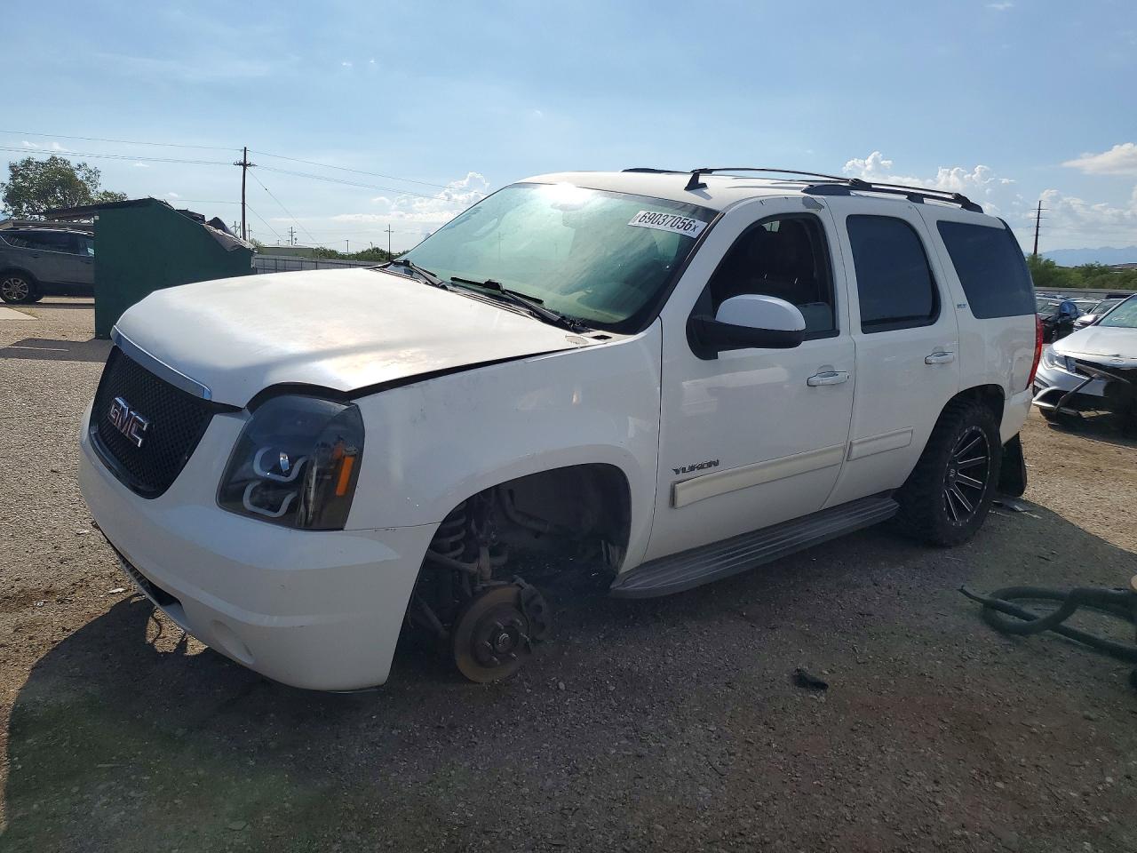 Photo of the 2013 GMC YUKON SLT