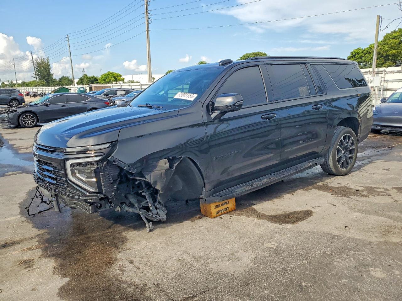 Photo of the 2025 CHEVROLET SUBURBAN C1500 RST