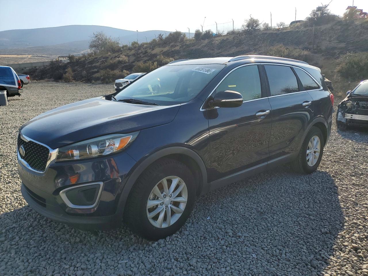 Photo of the 2017 KIA SORENTO LX