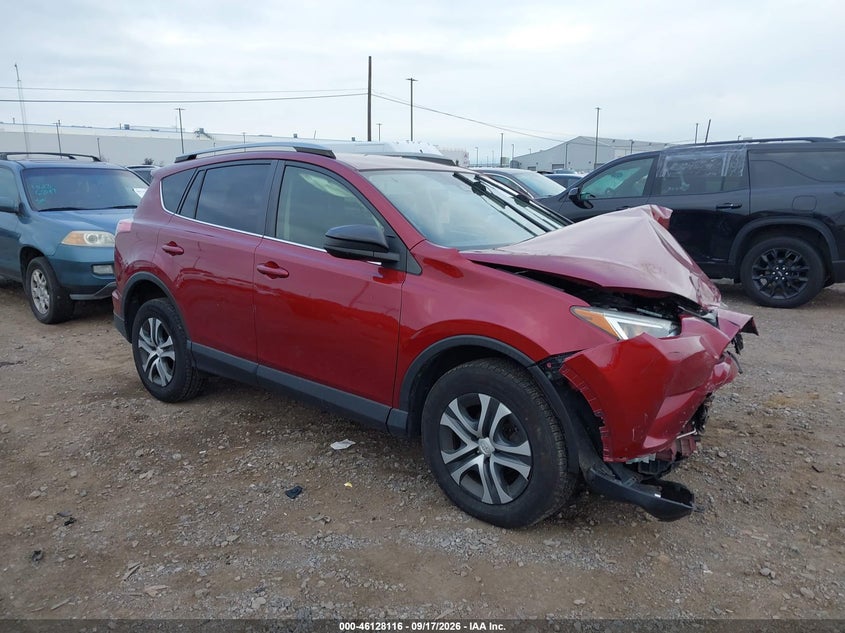 Photo of the 2018 TOYOTA RAV4 LE