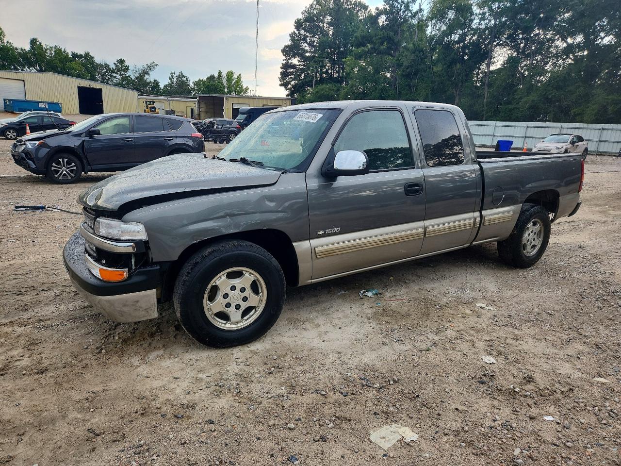 Photo of the 2002 CHEVROLET SILVERADO C1500