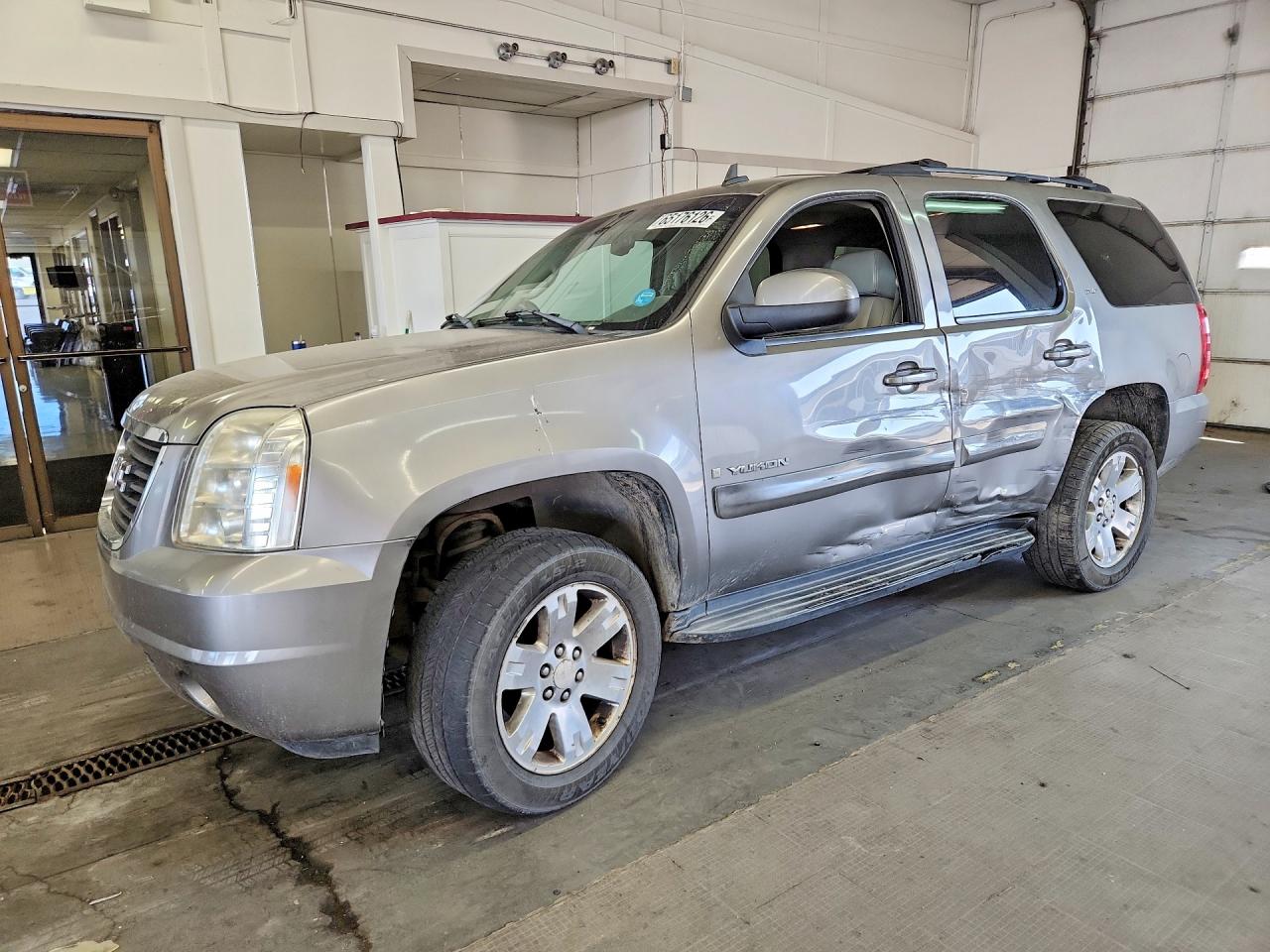 Photo of the 2007 GMC YUKON