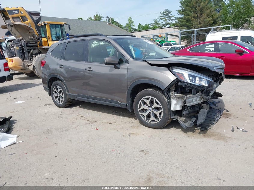 Photo of the 2020 SUBARU FORESTER PREMIUM