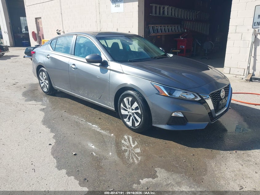 Photo of the 2021 NISSAN ALTIMA S FWD