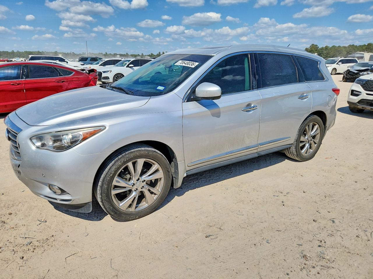 Photo of the 2013 INFINITI JX35 BASE